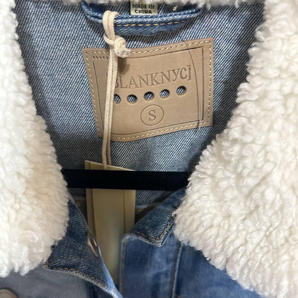 BLANKNYC Jean Jacket - Picture 4 of 6